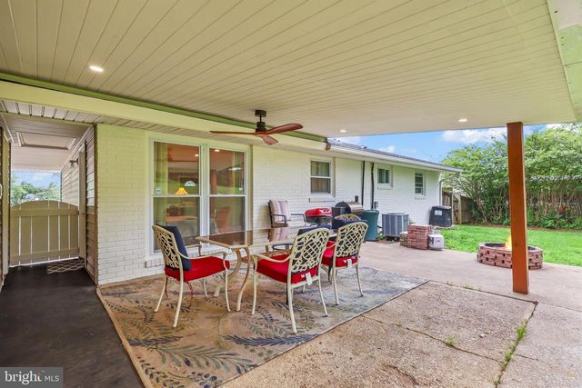 6109 LEEWOOD DR, Alexandria, VA 22310