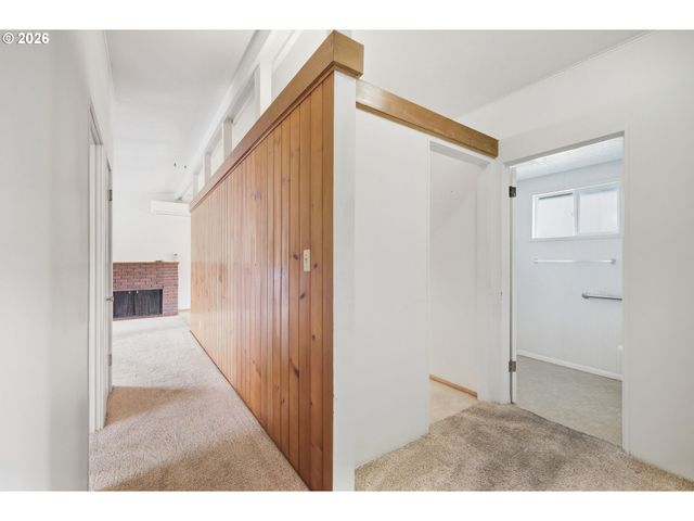 1318 Quinalt St, Springfield, OR 97477