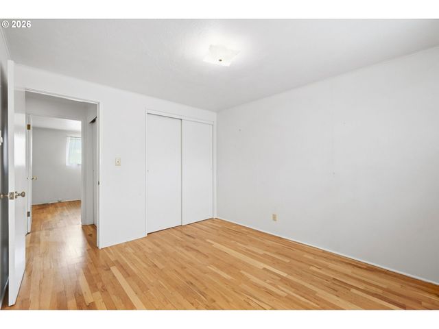 1318 Quinalt St, Springfield, OR 97477