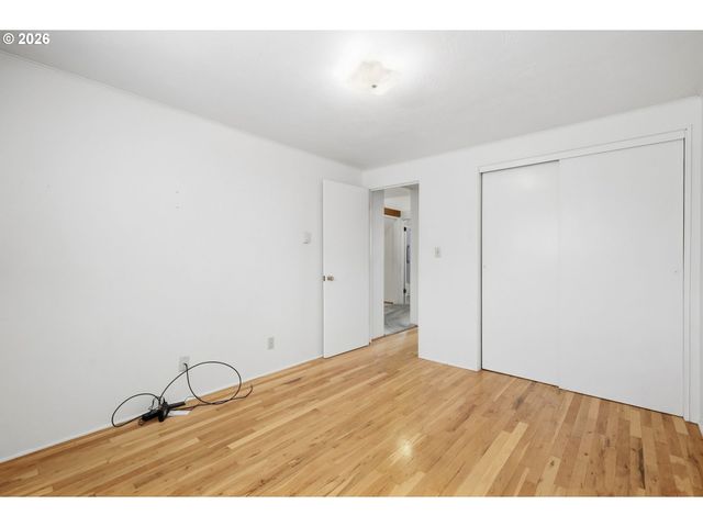 1318 Quinalt St, Springfield, OR 97477