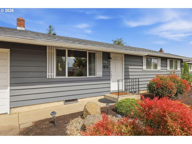 1318 Quinalt St, Springfield, OR 97477