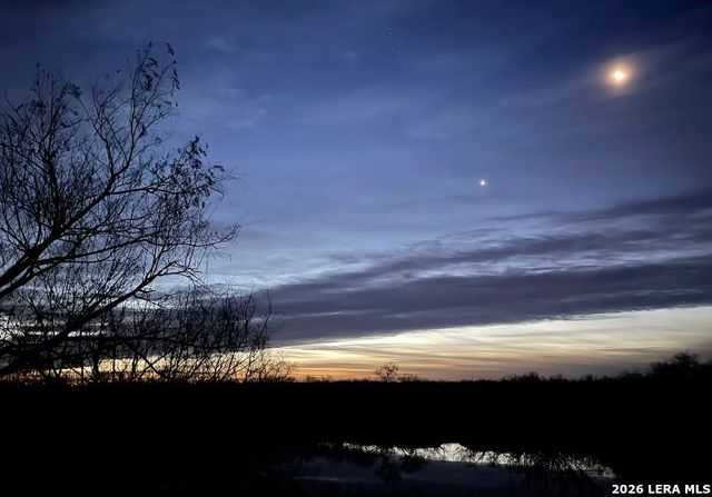 15655 highway 140, Charlotte, TX 78011