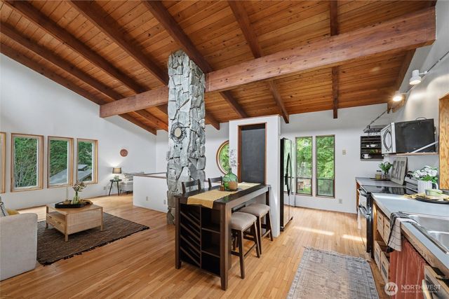 17231 Barrell Springs Lane, Bellingham, WA 98229