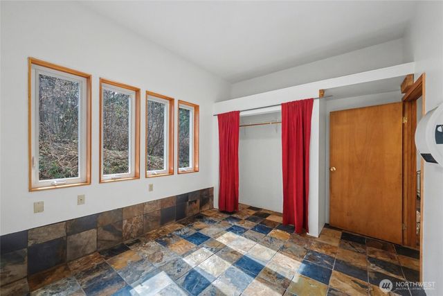 17231 Barrell Springs Lane, Bellingham, WA 98229