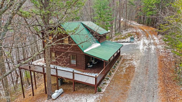 4224 Chamberlain Lane, Sevierville, TN 37862