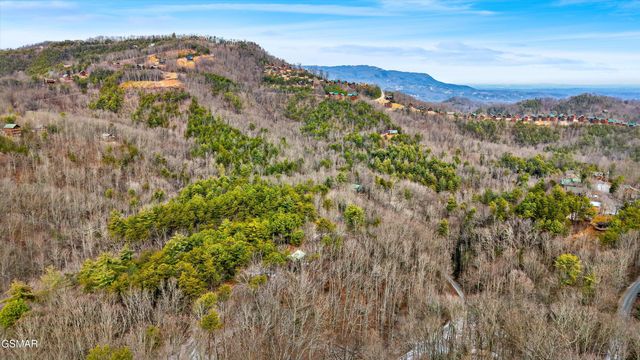 4224 Chamberlain Lane, Sevierville, TN 37862