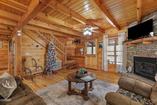 4224 Chamberlain Lane, Sevierville, TN 37862