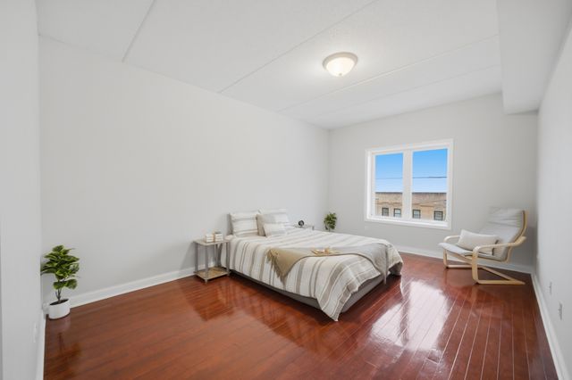 799 Graceland Avenue 404A, Des Plaines, IL 60016