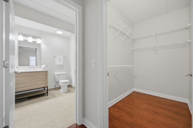 799 Graceland Avenue 404A, Des Plaines, IL 60016