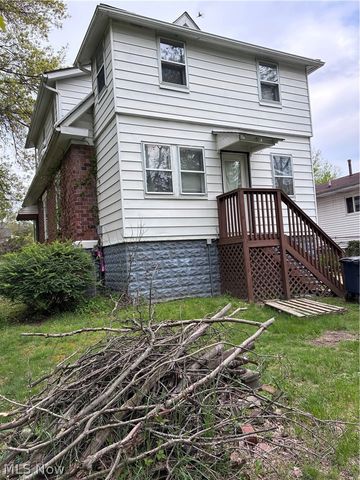 1546 White Avenue, Akron, OH 44307