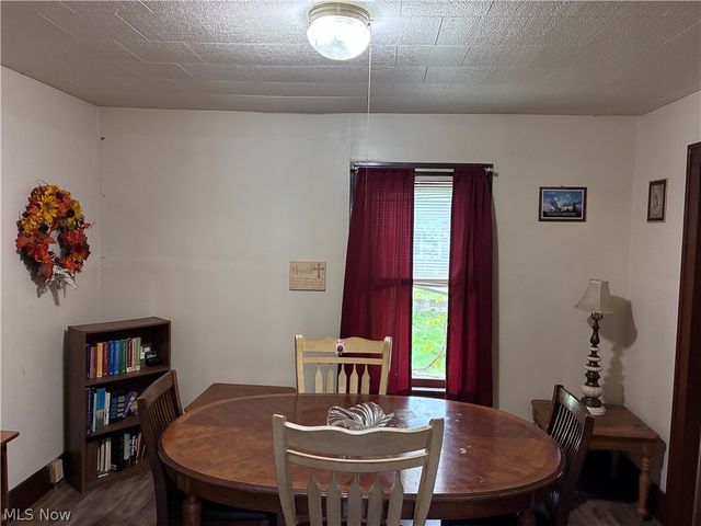 1546 White Avenue, Akron, OH 44307