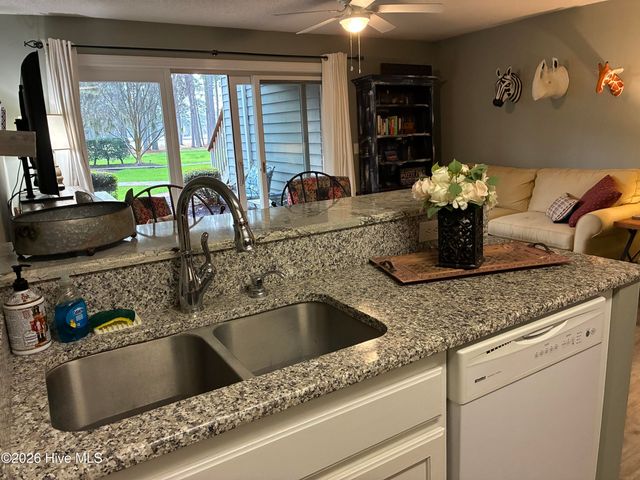 422 Albemarle Boulevard 13c, Hertford, NC 27944