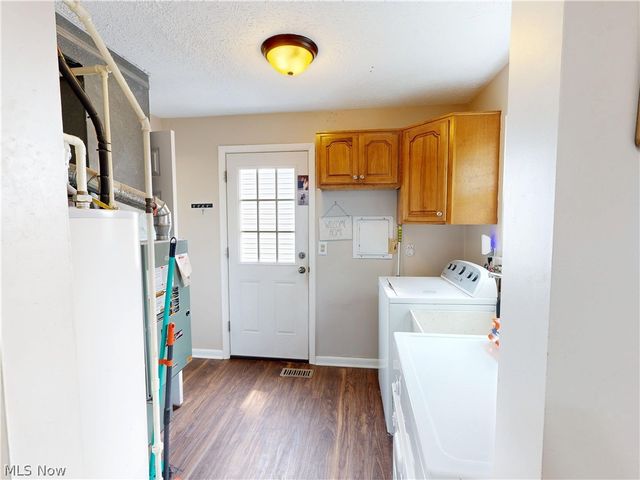 37450 Green Drive, Eastlake, OH 44095