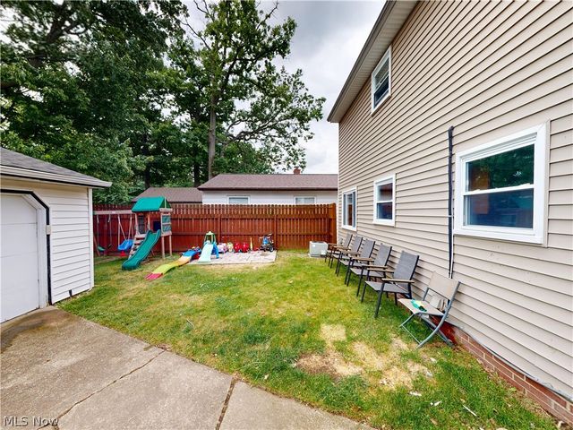 37450 Green Drive, Eastlake, OH 44095
