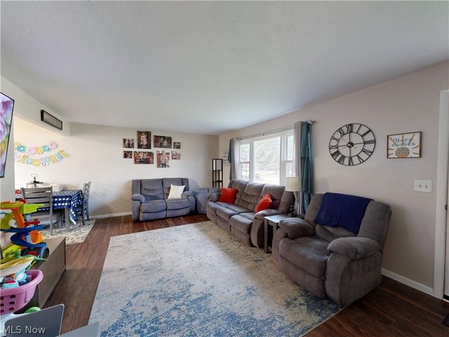 37450 Green Drive, Eastlake, OH 44095