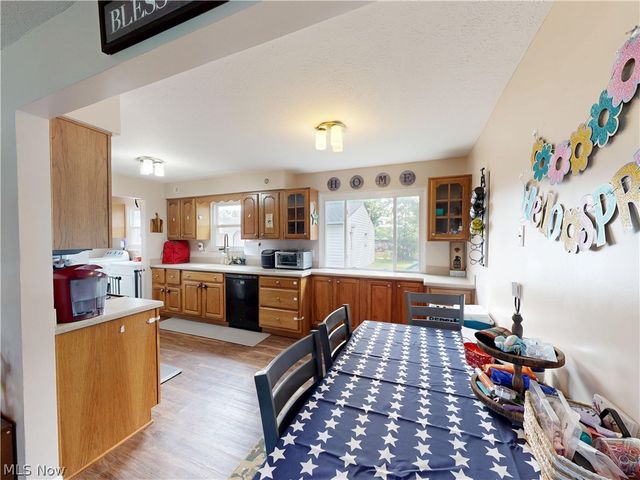 37450 Green Drive, Eastlake, OH 44095