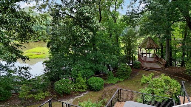 49 Dillwyn DR, Newport News, VA 23602