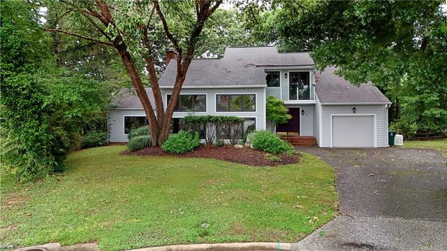 49 Dillwyn DR, Newport News, VA 23602