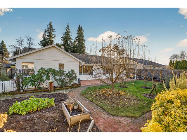 414 Ne 135TH St, Vancouver, WA 98685