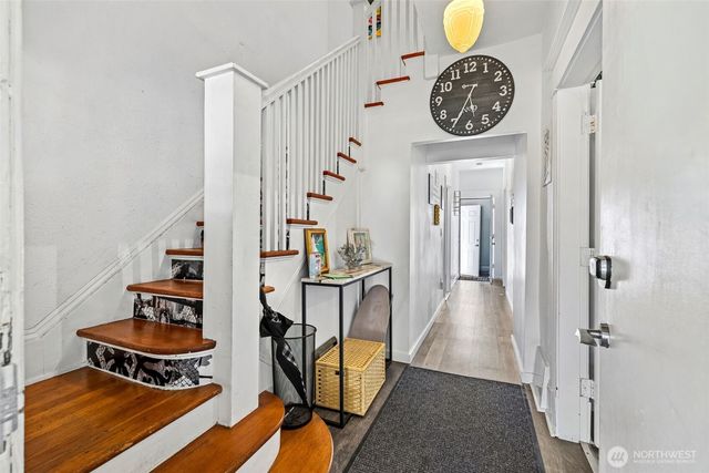 1225 E Jefferson Street, Seattle, WA 98122