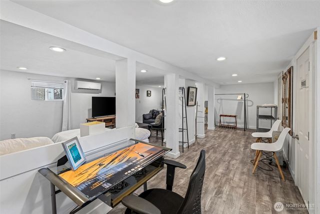 1225 E Jefferson Street, Seattle, WA 98122