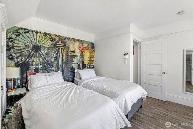 1225 E Jefferson Street, Seattle, WA 98122