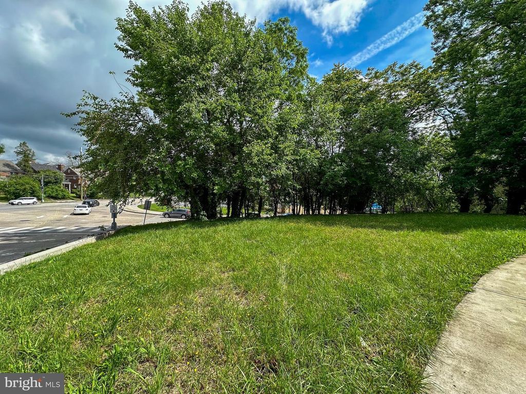 6119 3RD ST NE, Washington, DC 20011