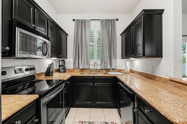 3428 CALABRIA AVE, Davenport, FL 33897