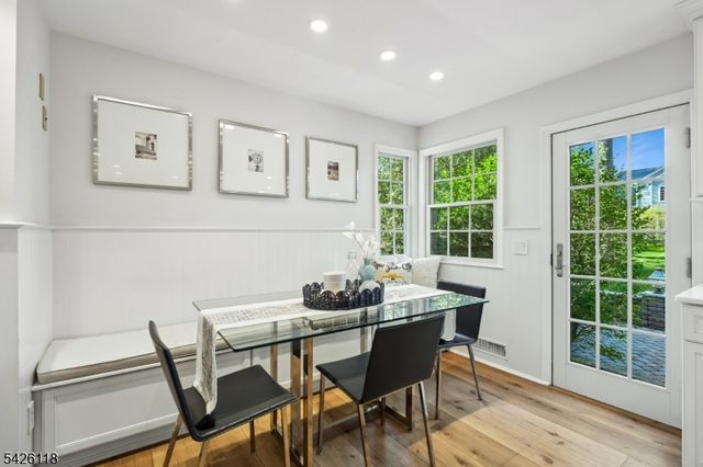 28 COLERIDGE ROAD, Millburn Twp., NJ 07078