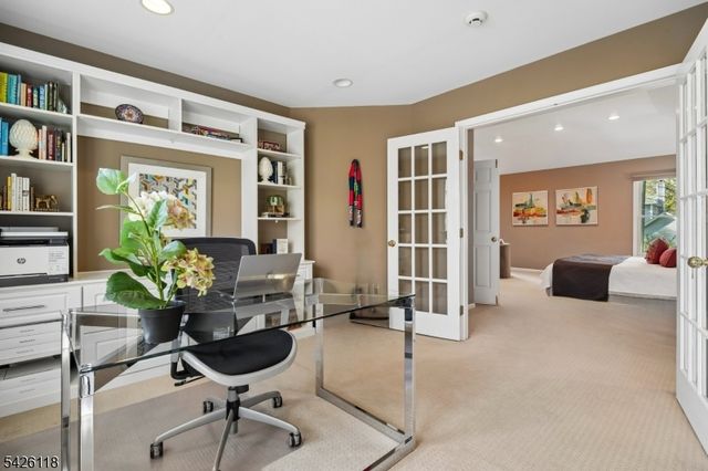 28 COLERIDGE ROAD, Millburn Twp., NJ 07078