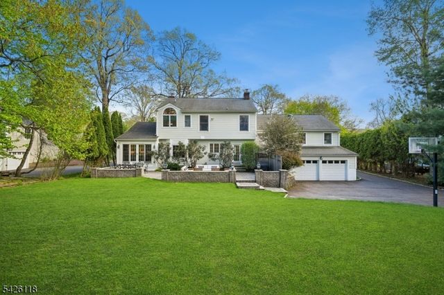 28 COLERIDGE ROAD, Millburn Twp., NJ 07078