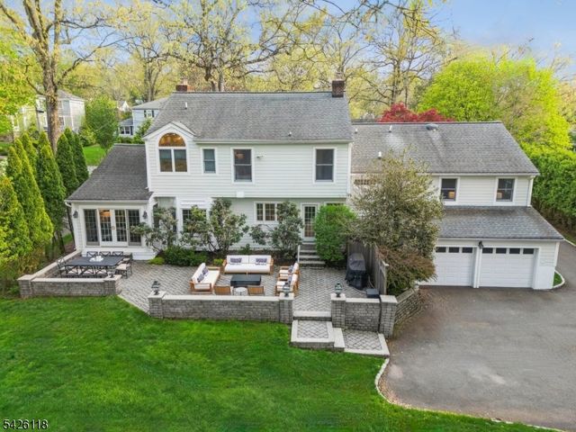 28 COLERIDGE ROAD, Millburn Twp., NJ 07078