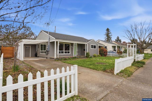 1860 Capitol St SE, Salem, OR 97302