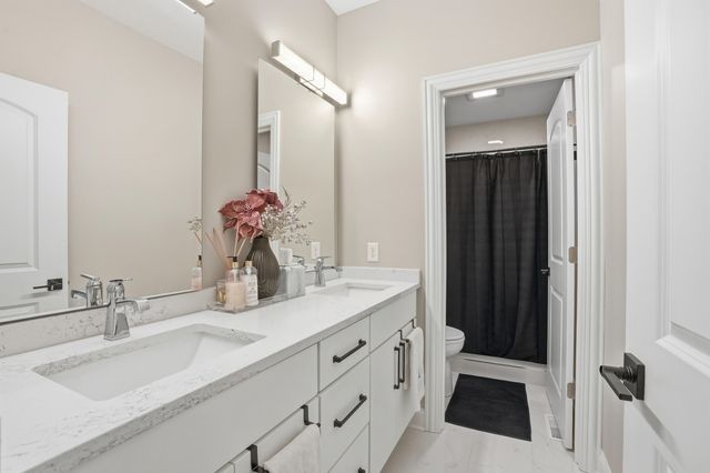 13438 Waterleaf Drive, St. John, IN 46373