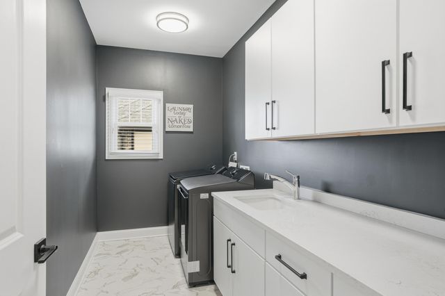 13438 Waterleaf Drive, St. John, IN 46373