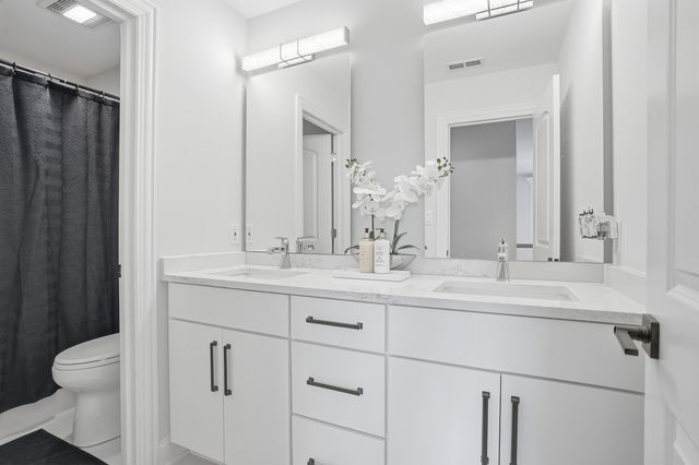 13438 Waterleaf Drive, St. John, IN 46373