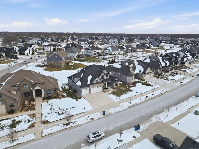 13438 Waterleaf Drive, St. John, IN 46373