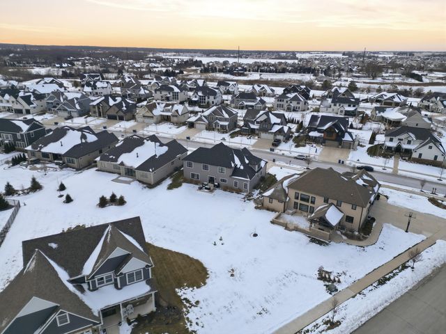 13438 Waterleaf Drive, St. John, IN 46373