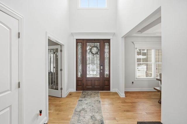 13438 Waterleaf Drive, St. John, IN 46373