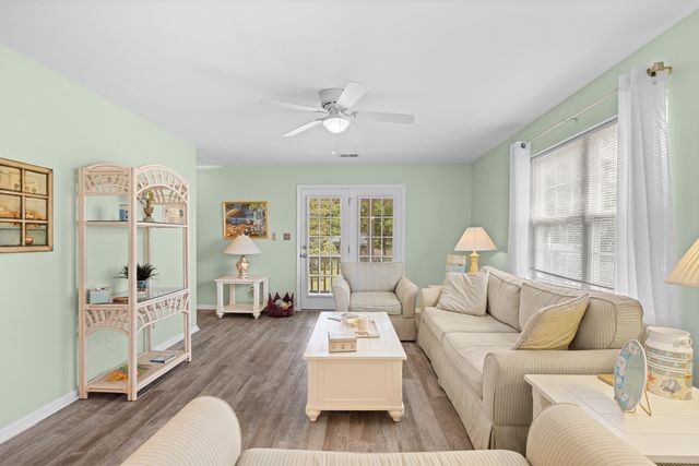 1027B Lakeside Dr. B, Surfside Beach, SC 29575