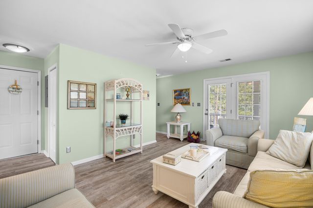 1027B Lakeside Dr. B, Surfside Beach, SC 29575