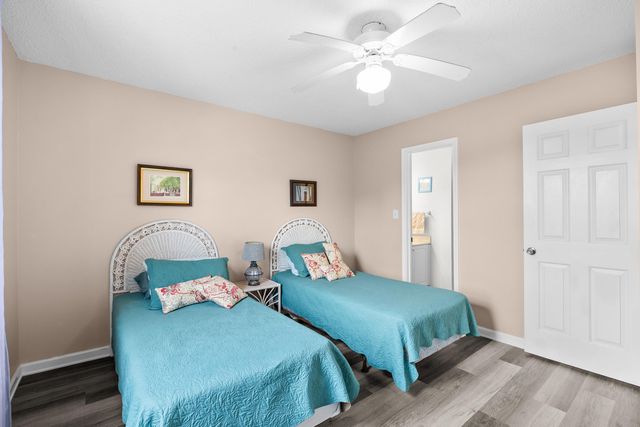 1027B Lakeside Dr. B, Surfside Beach, SC 29575