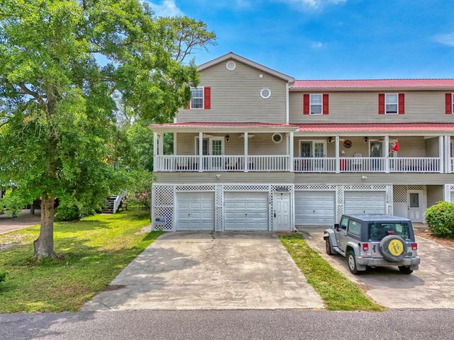 1027B Lakeside Dr. B, Surfside Beach, SC 29575