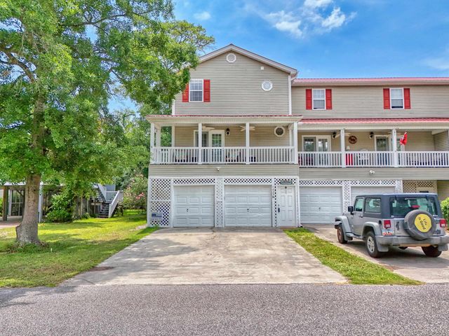 1027B Lakeside Dr. B, Surfside Beach, SC 29575