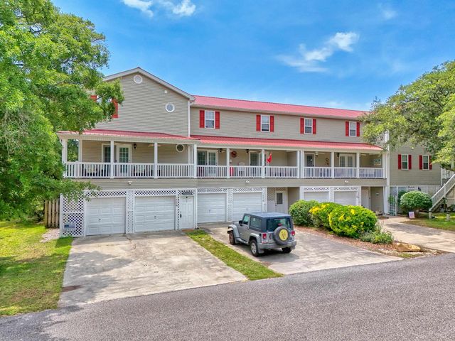 1027B Lakeside Dr. B, Surfside Beach, SC 29575