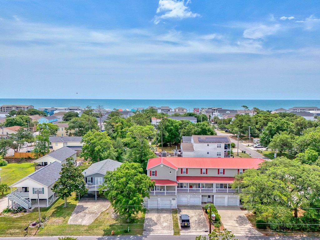 1027B Lakeside Dr. B, Surfside Beach, SC 29575