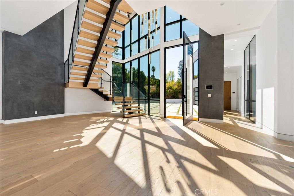 4653 Vanalden Avenue, Tarzana, CA 91356 — photo 4