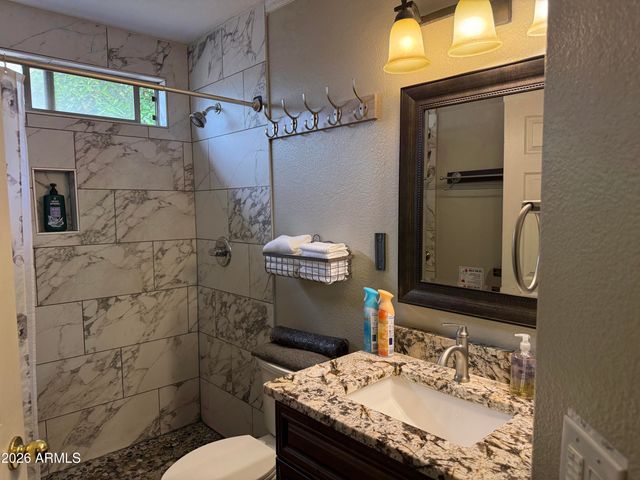 2058 S VOYAGER Drive, Gilbert, AZ 85295