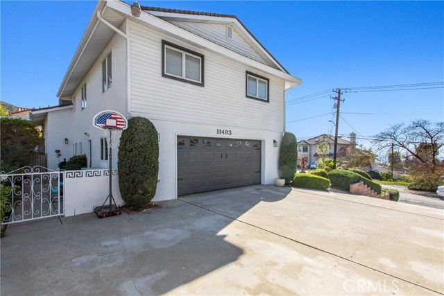 11493 Casa Blanca Street, Yucaipa, CA 92399