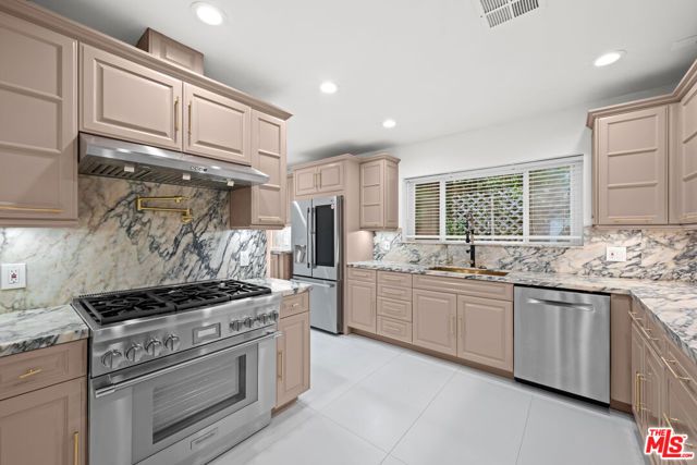 260 S La Peer Drive, Beverly Hills, CA 90211